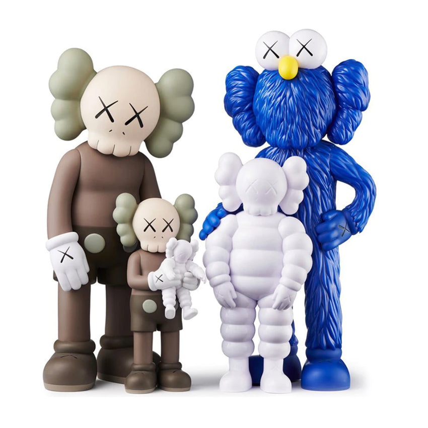 その他 KAWS FAMILY BROWN/BLUE/WHITE #1 KAWS - Family (Brown/Blue/White) - Open Edition Vinyl Collectible